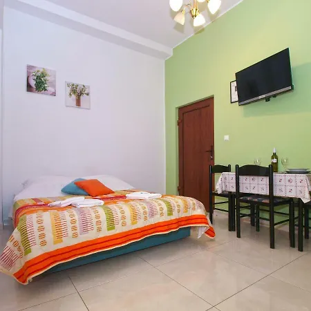 Oriana 898 Appartamento *