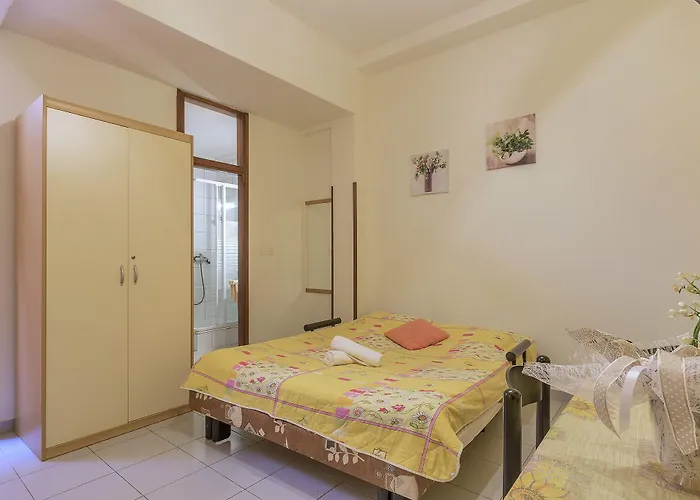 Oriana 898 Lejlighed *