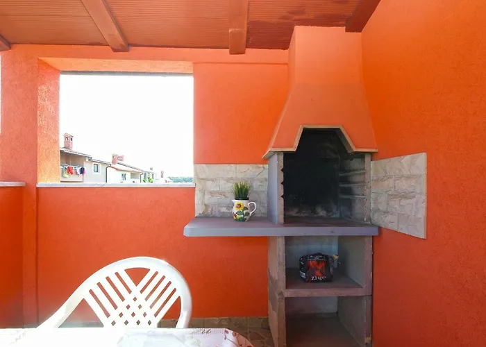 Oriana 898 Apartment Pula