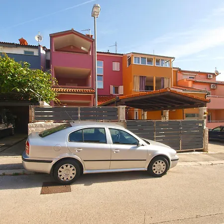 Oriana 898 Apartamento